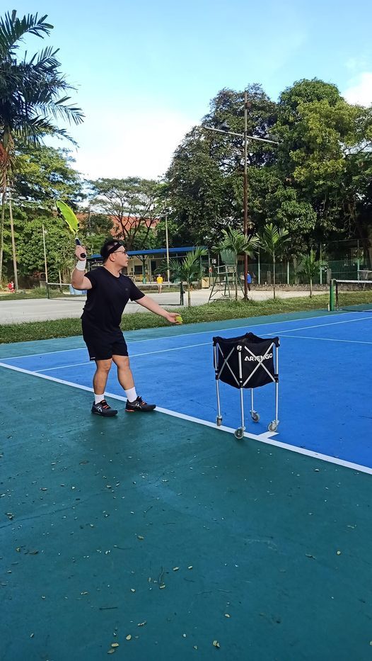 Adult Tennis Lesson