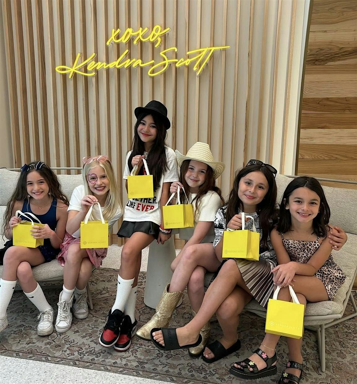 Kendra Scott Color Bar Party!