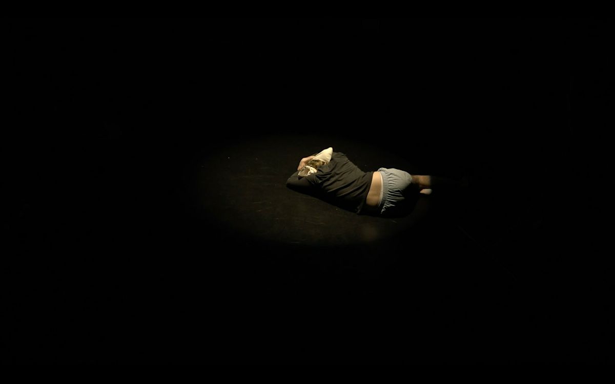 Performance 'Welcome to My Restless Night' by Yui Yamamoto