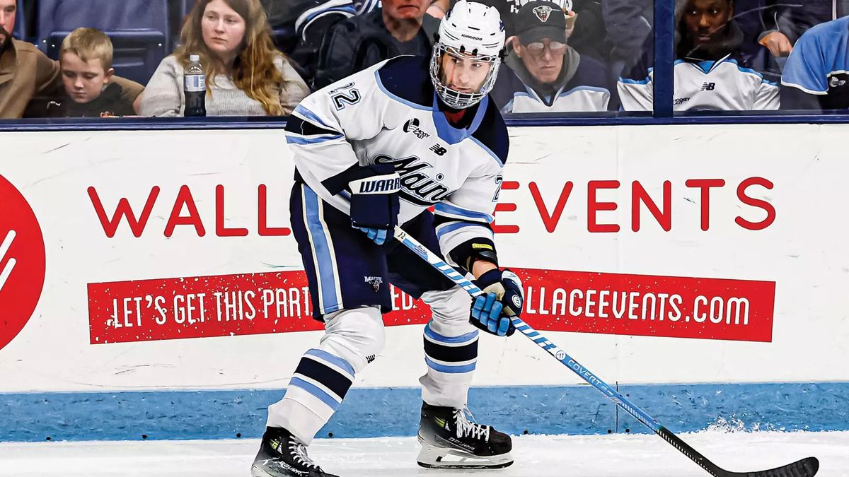 Quinnipiac Bobcats at New Hampshire Wildcats Mens Hockey at Whittemore Center Arena