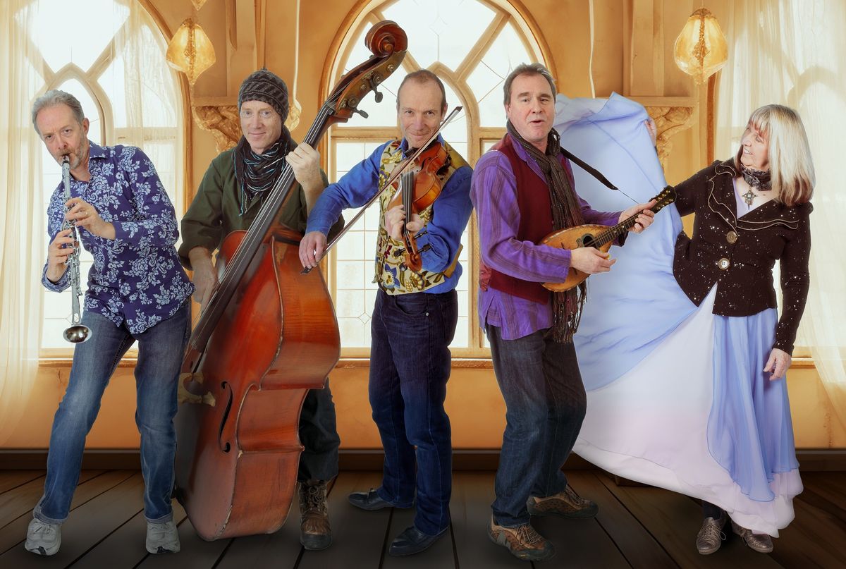 Maddy Prior & The Carnival Band: Carols & Capers 40th Anniversary & Farewell Tour at The Stables