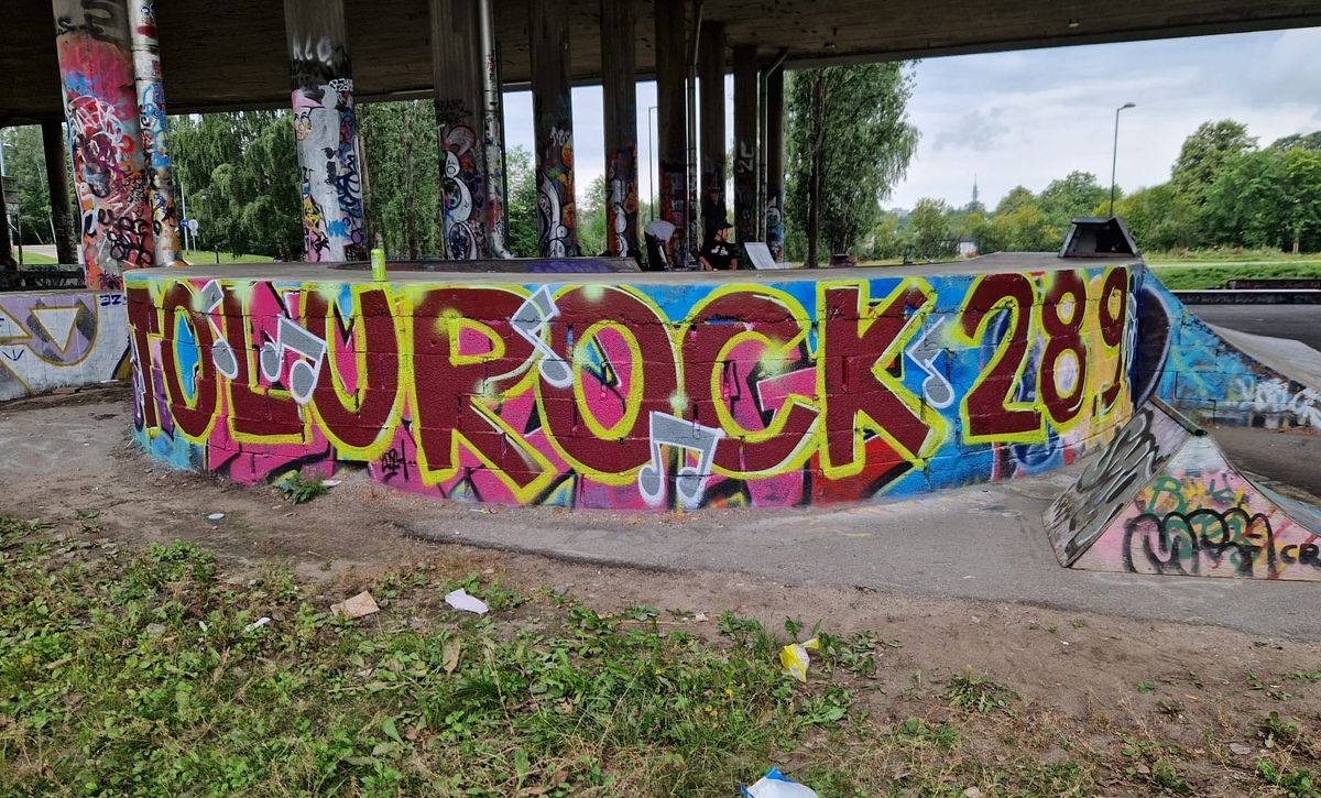 TOLUROCK 3