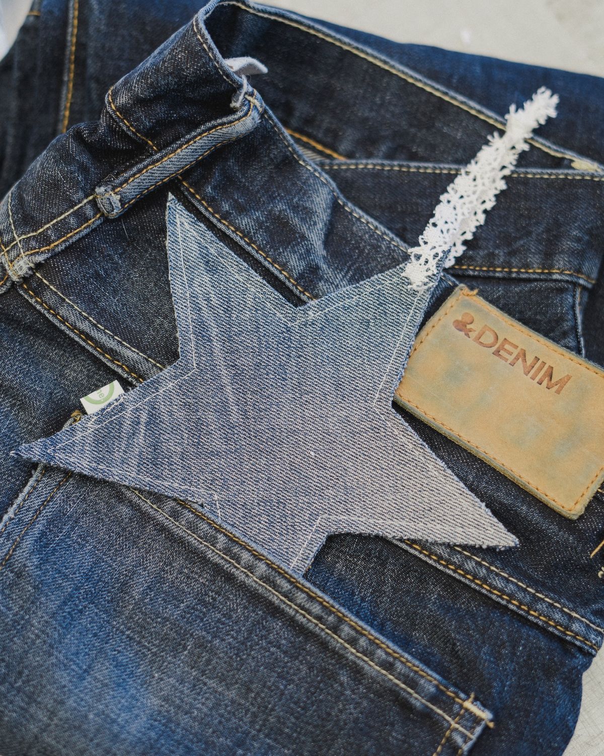 Upcycling Workshop "von der Jeans zum Weihnachtsstern"