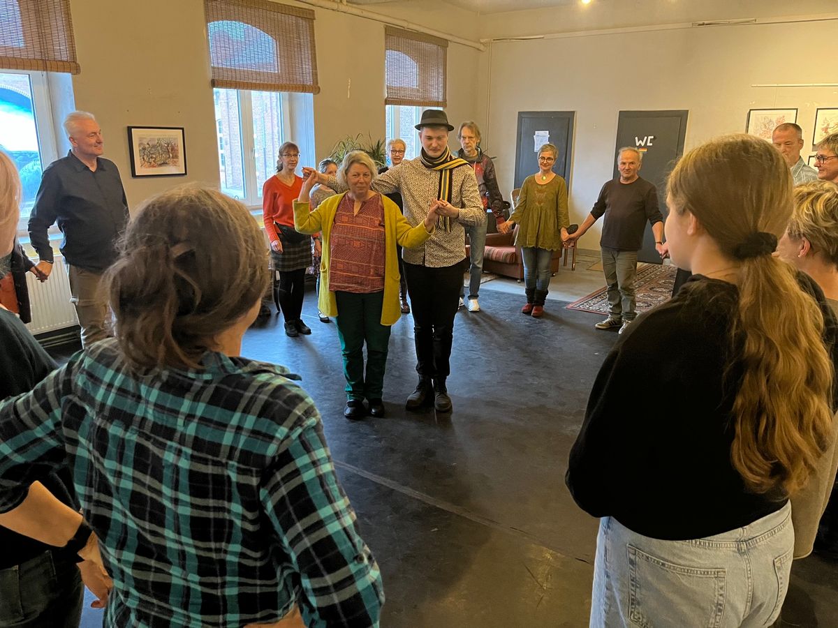 Folk im Fluss 2025 - Folktanzworkshop mit Livemusik