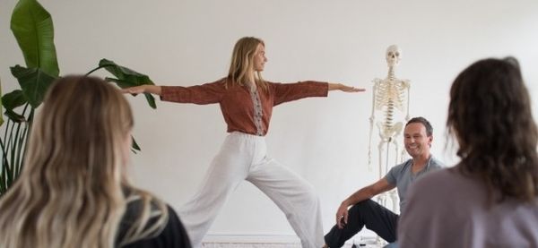 Vinyasa yoga opleiding Amsterdam start 22 januari 2022