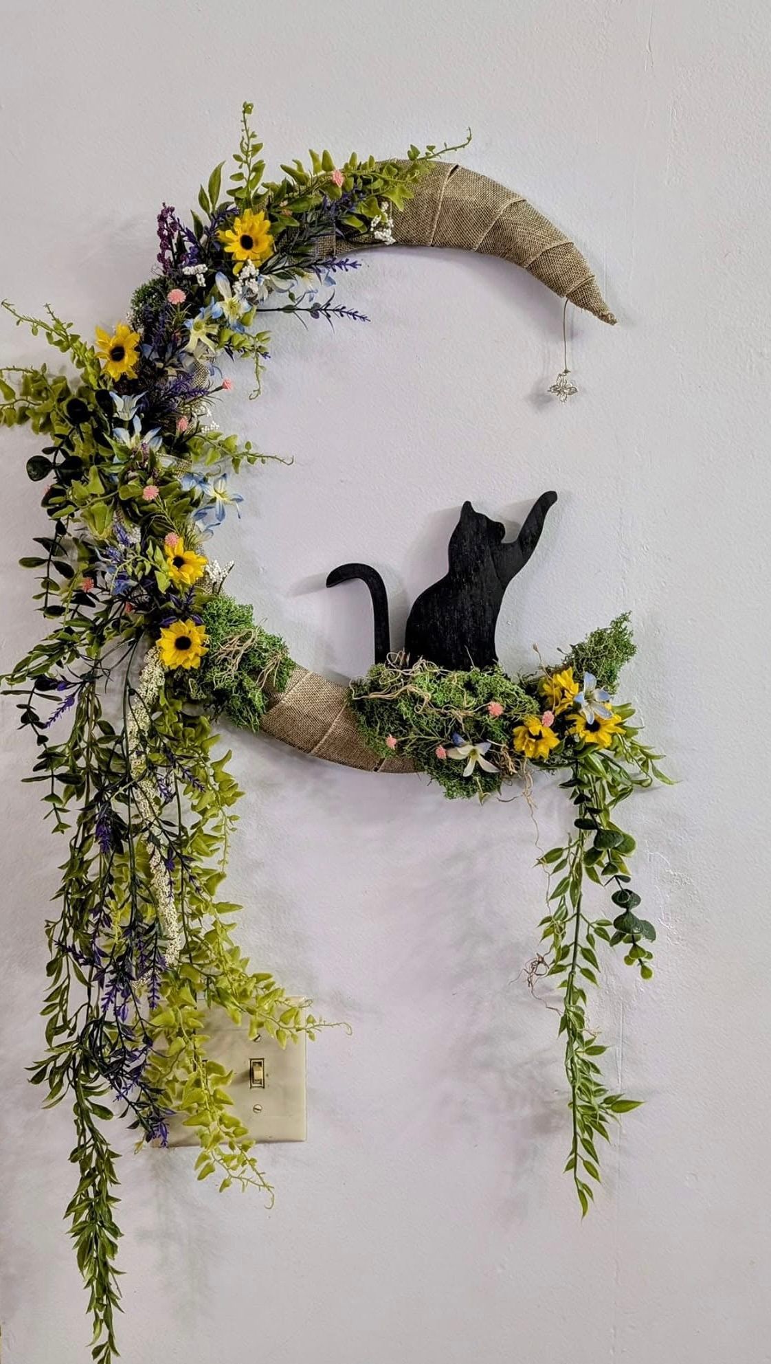 Crescent Moon Witches Familiar Cat Wreath Course 