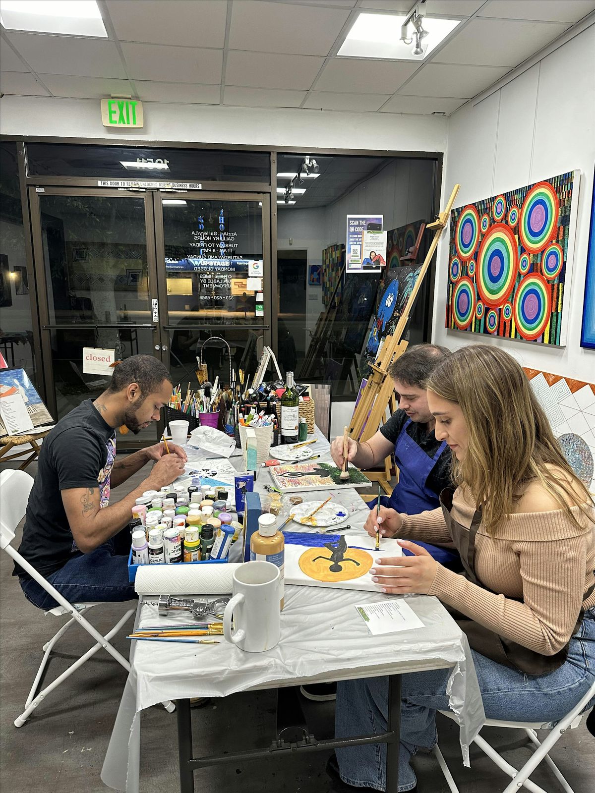 Paint and sip. Things to do in LA. Art workshop. Date ideas. Family time.