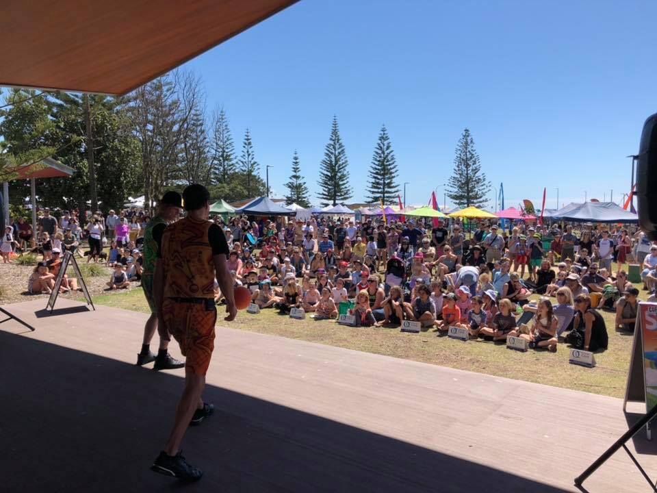 Coffs Harbour International Buskers Festival at Harbourside Markets