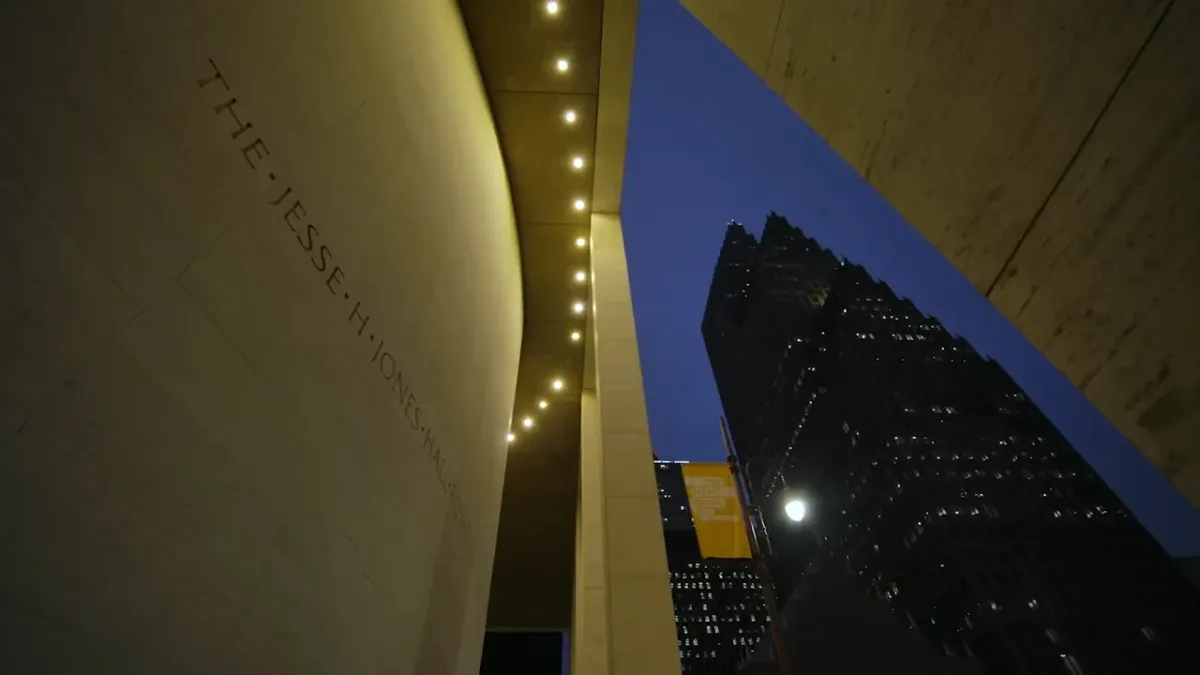 Parking Houston Symphony: Joyful Fanfares: Holiday Brass Spectacular