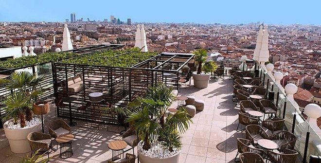 Disfrutamos de las vistas de Madrid desde un rooftop
