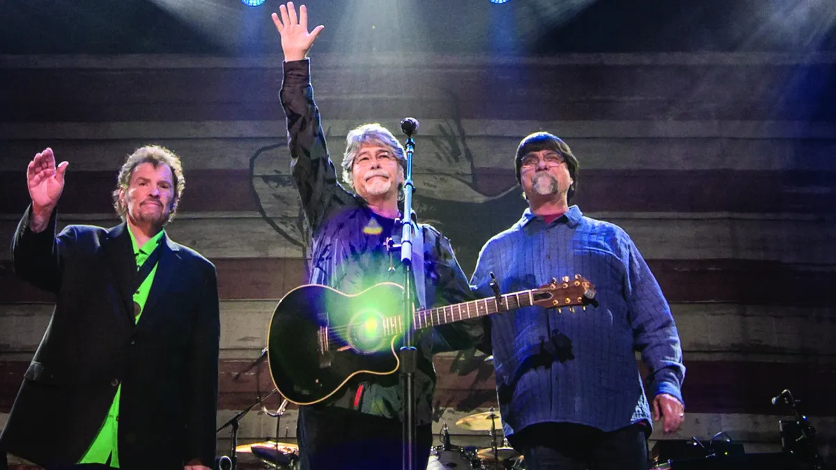 Alabama, John Cafferty & the Beaver Brown Band in Manchester