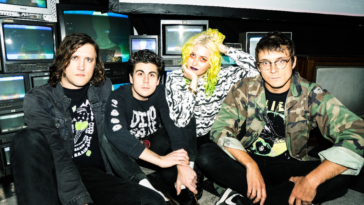 Frankie And The Witch Fingers (21+)