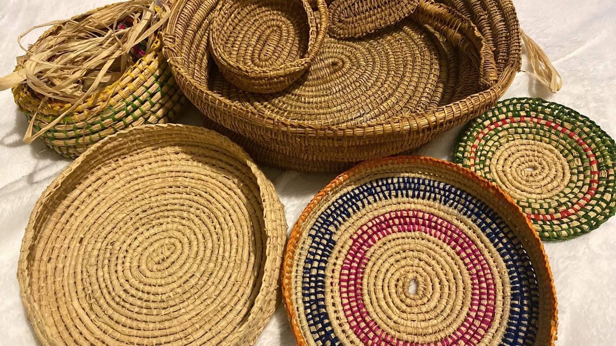 Basket Weaving with Ngarrindjeri and Kaurna woman Natasha Sutcliffe