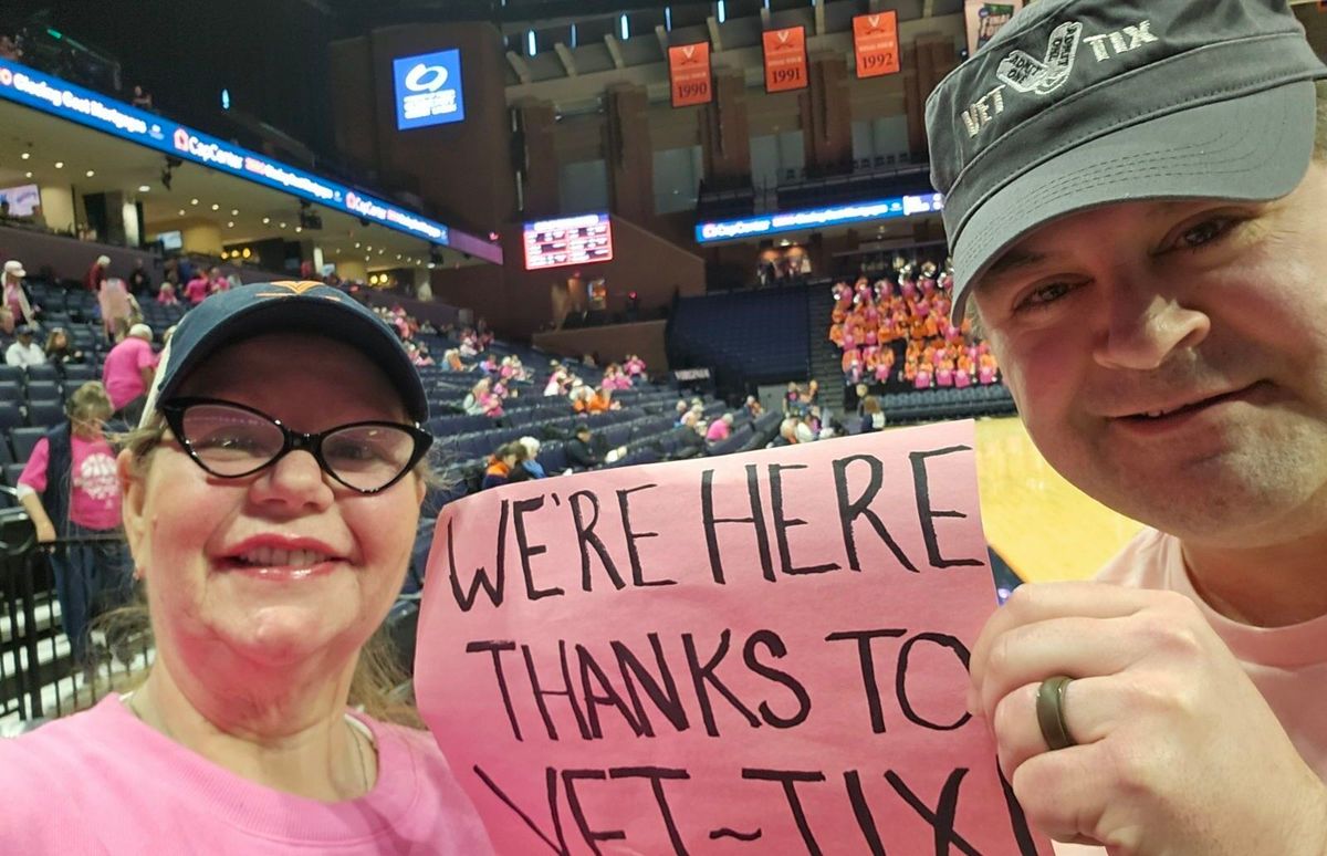 Clemson Tigers at Virginia Cavaliers Womens Basketball