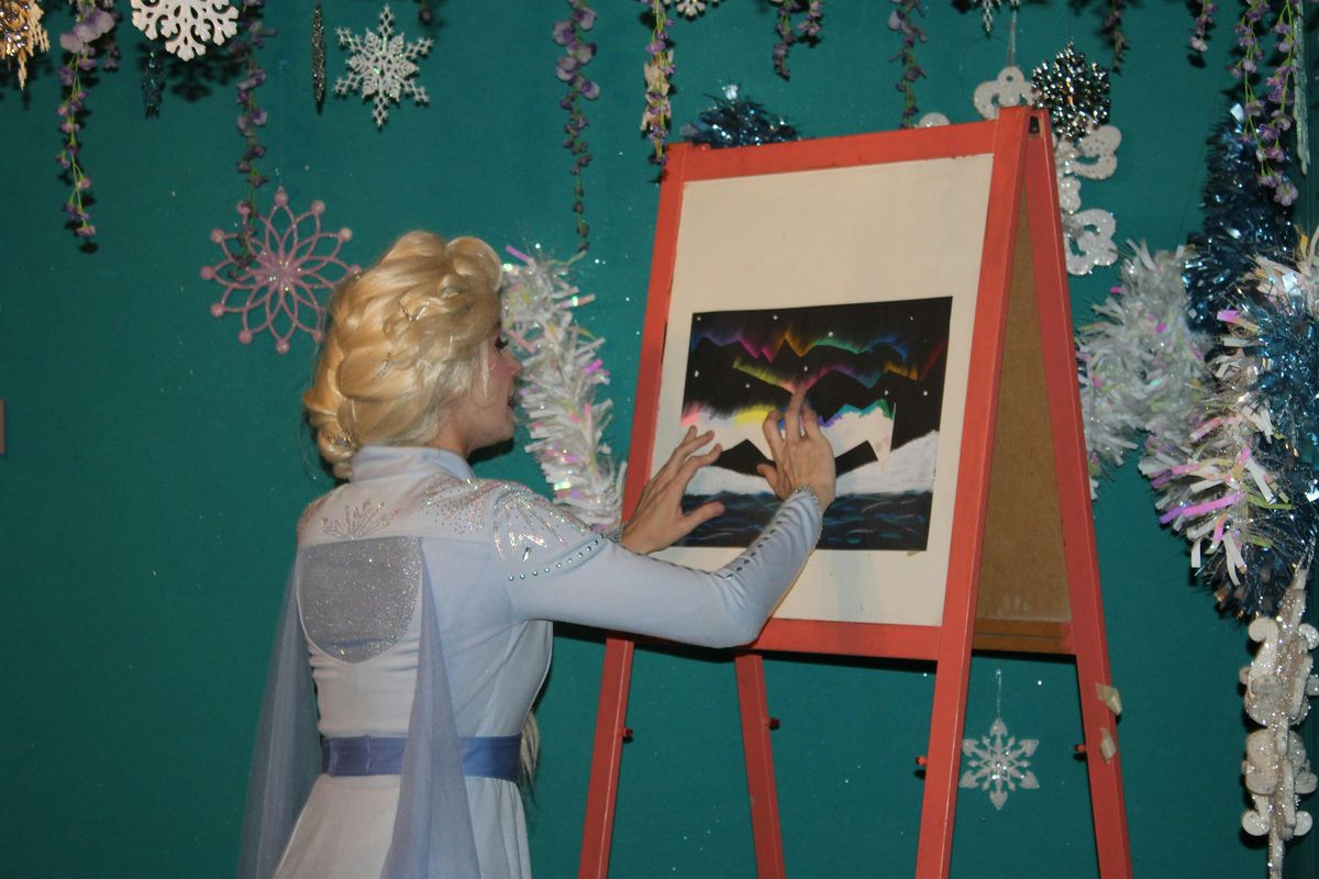 Art with Character: Northern Lights Chalk Landscapes with the Snow Queen