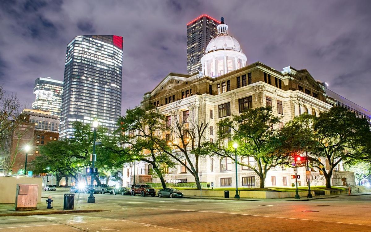 Ghosts of Houston: Haunting Stories & Legends Outdoor Game