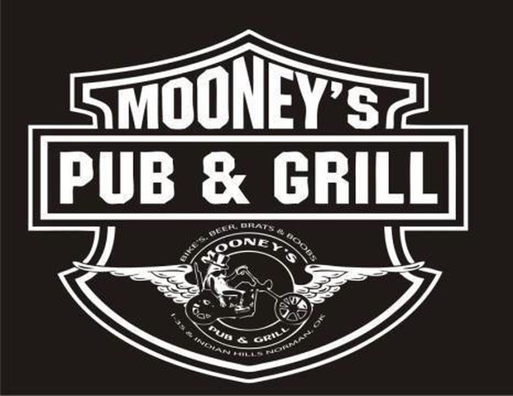 Tyler Lee band at Mooneys 