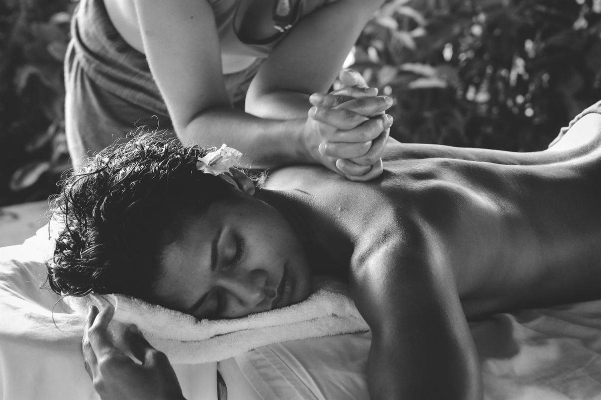 Sensual Tantric Sunday Tantra Massage Workshop\u00b4 - Special: Partner Exchange