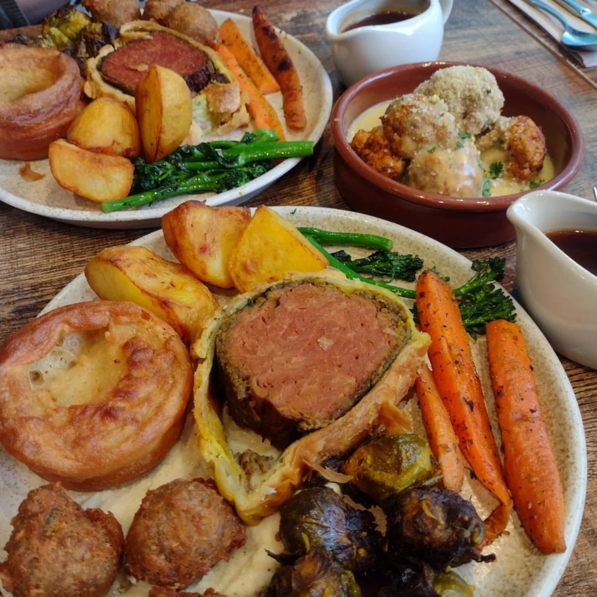 Vegan Sunday Roast pop up takeaway with Plantside