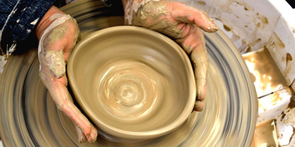 Clay-Throwing Basics - Pottery Class by Classpop!\u2122