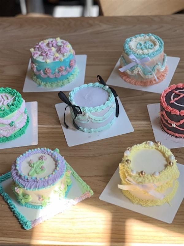 Vintage Cake Decorating Class in Boston by Hoamsy!