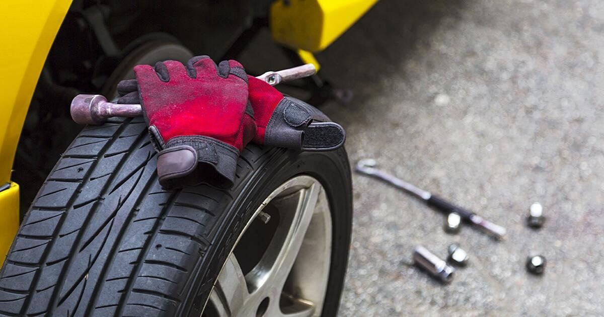 Basic Car Maintenance - Arncliffe Youth Centre's January Holiday Program