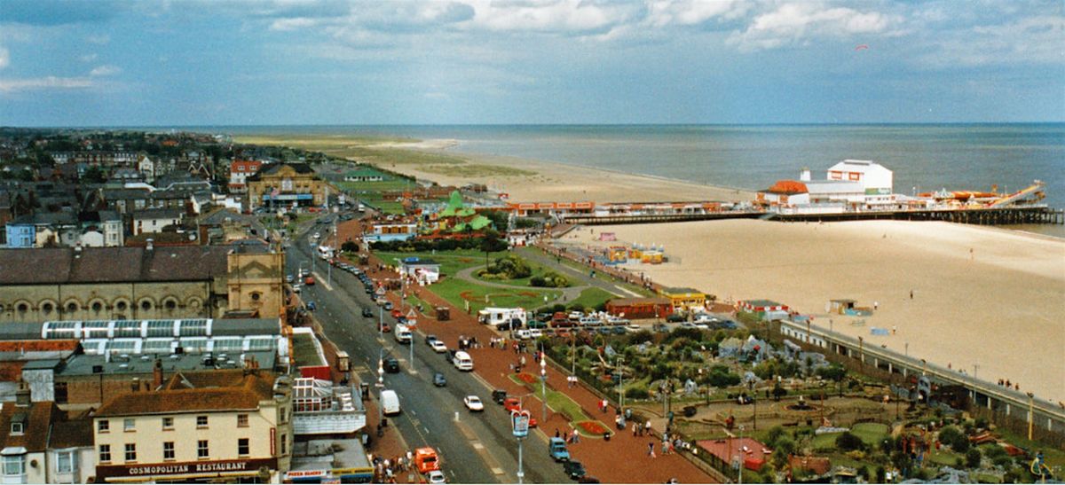 Coach Holiday from Sitttingbourne to Great Yarmouth