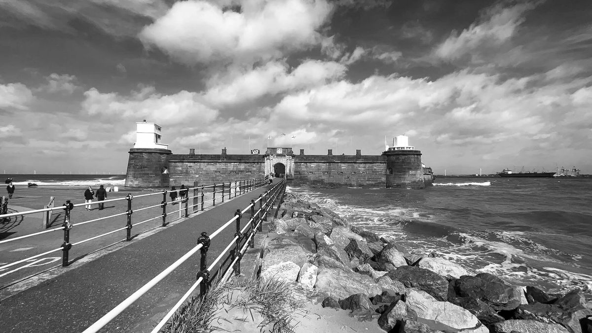 WW2 History Tour at Fort Perch Rock - When the Bombs Dropped on New Brighton