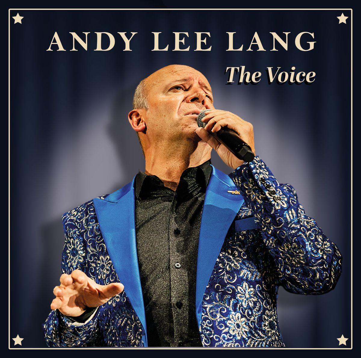 Andy Lee Lang - The Voice - singt Welthits