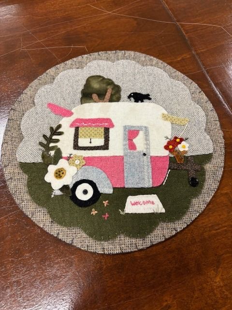 Wool Applique with Laura - Vintage "Glamper"