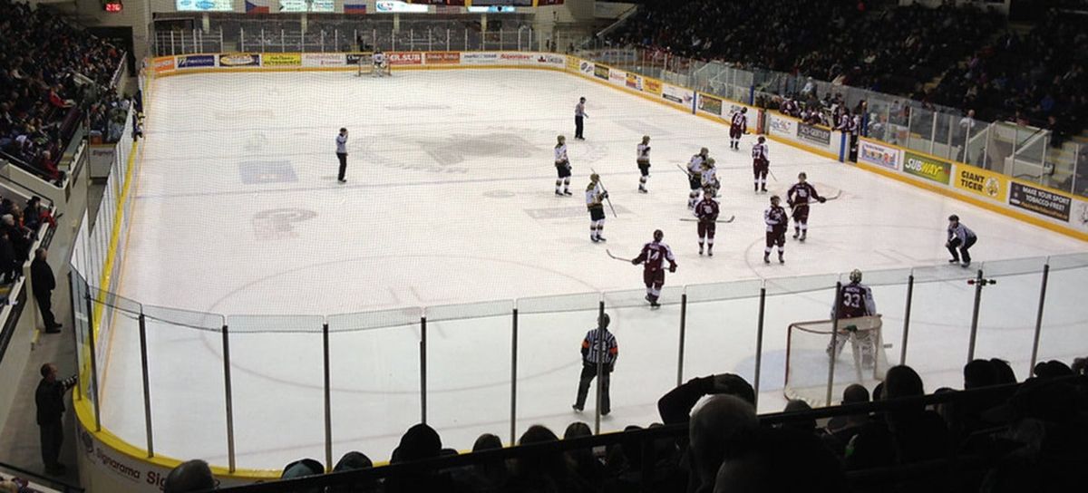 Ottawa 67s at Peterborough Petes at Peterborough Memorial Centre