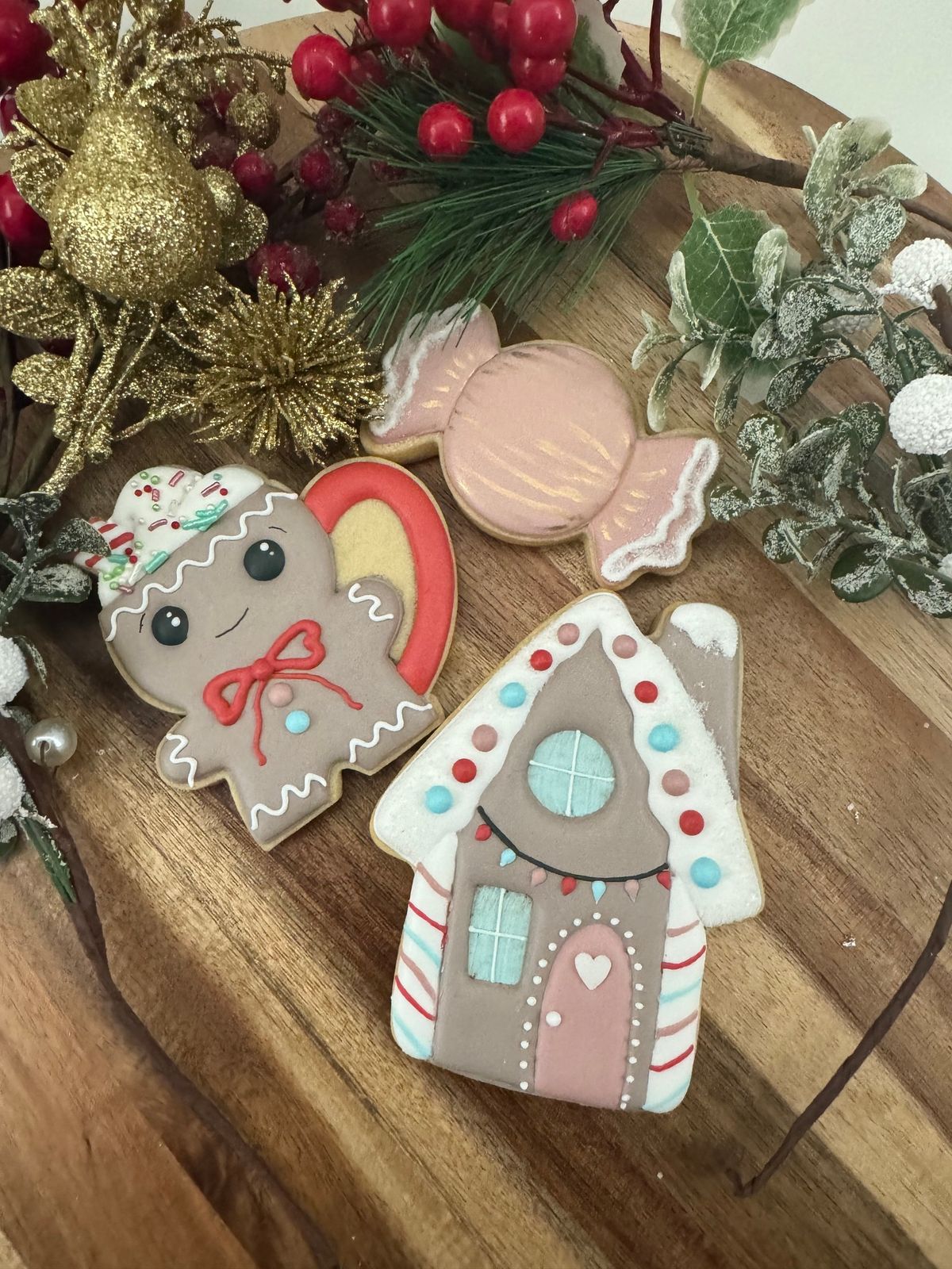 Large Christmas Cookie Decorating Workshop 