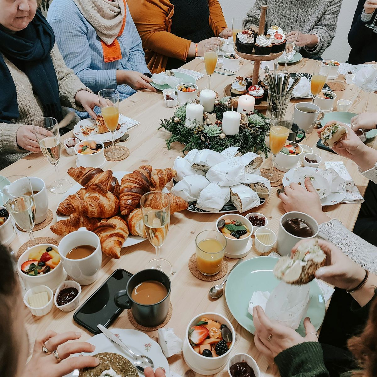 Advents-Kreativbrunch: Anh\u00e4nger \/ Armreif mit Gravur fertigen