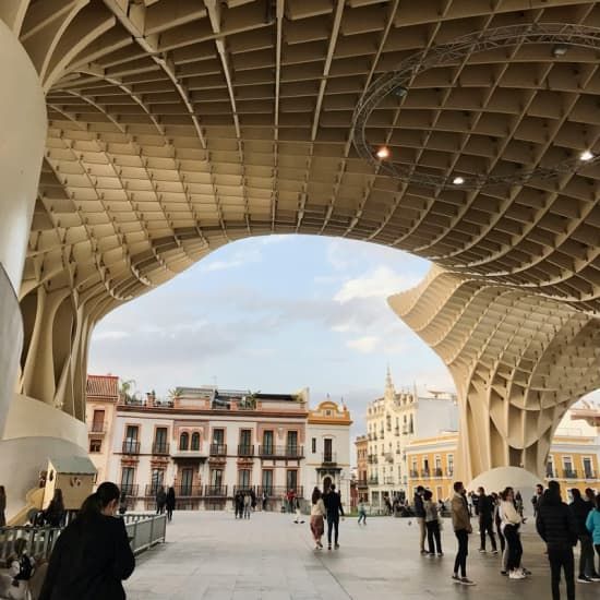 Joyas Ocultas de Sevilla: Tour a Pie por sus Rincones Secretos