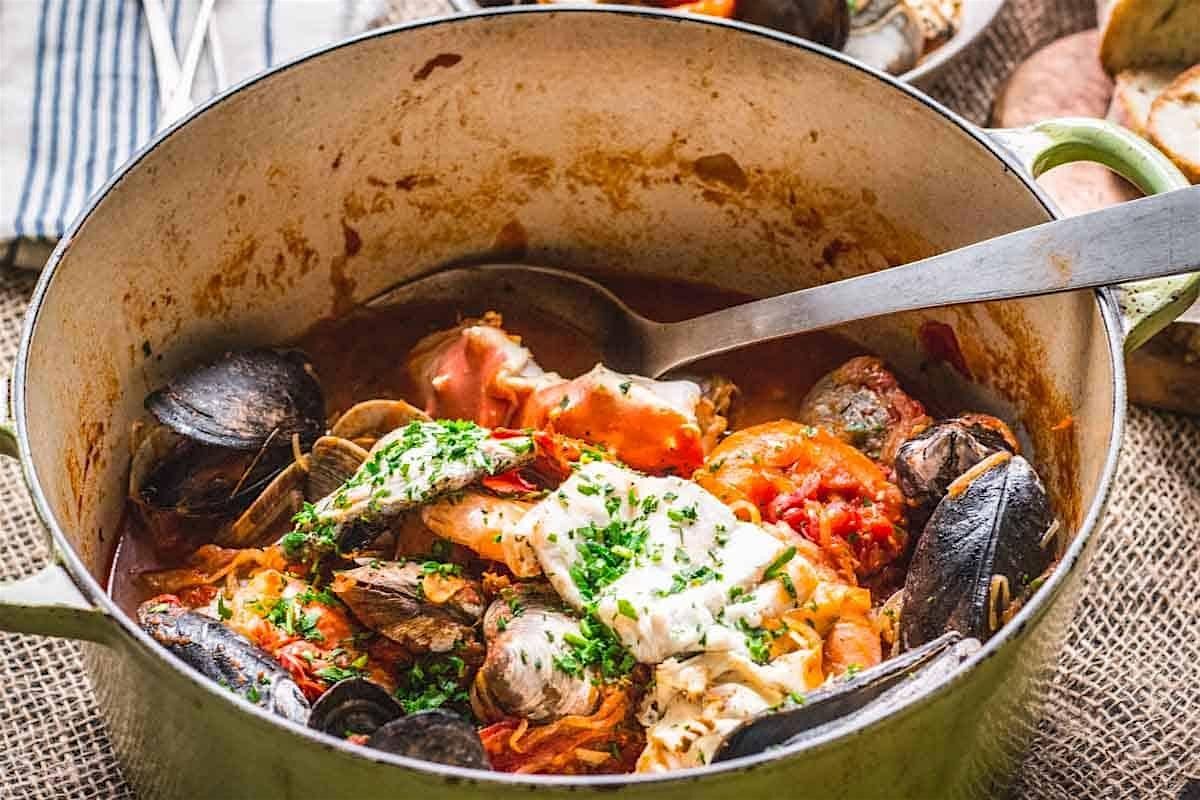 Seafood stews, Southern European style - Chef Bruno - Cooking Class