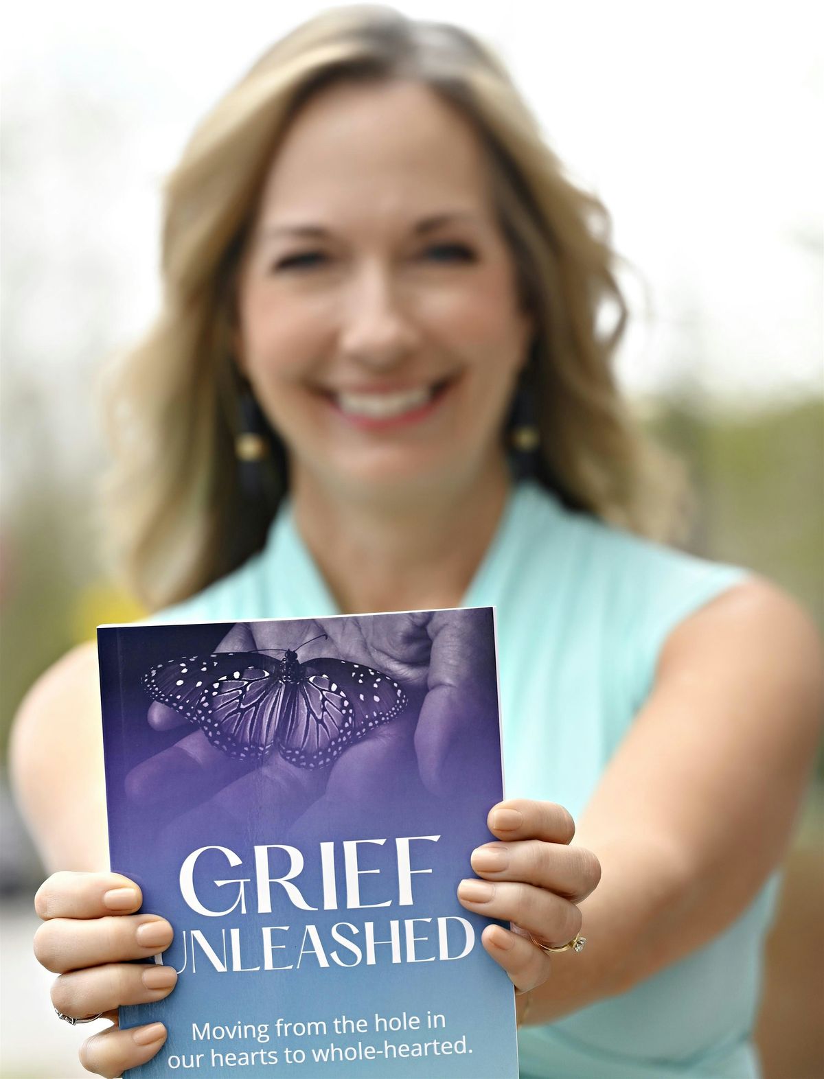 Navigating Grief and Loss with Dina Bell-Laroche