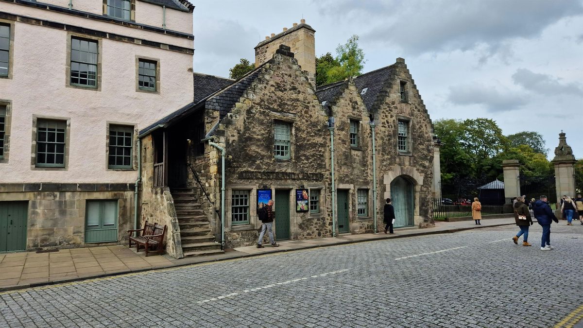 Edinburgh: the FULL Royal Mile Tour - from Palace to Palace!