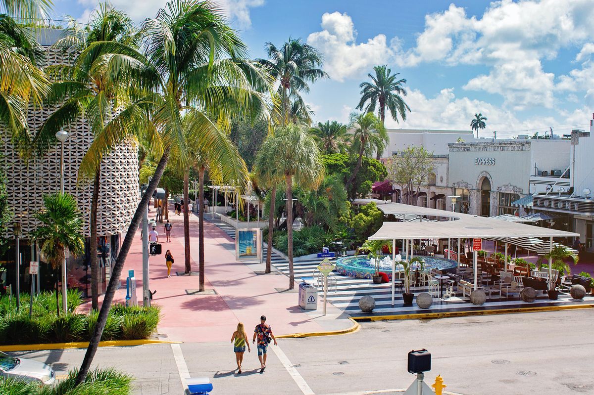 Miami Beach: Transcending Mall