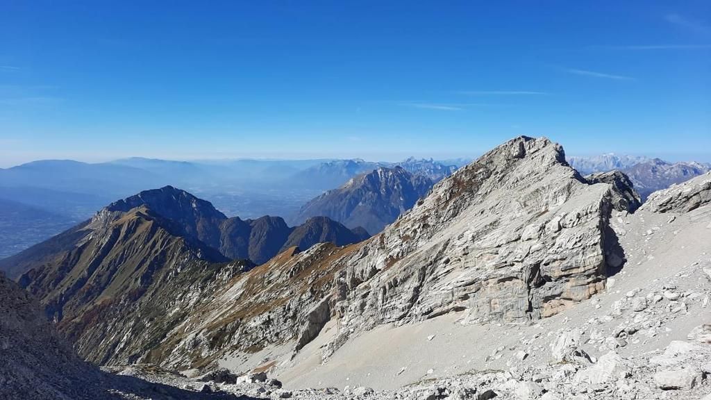 Col Nudo 2471m, la vetta pi\u00f9 alta dell\u2019Alpago