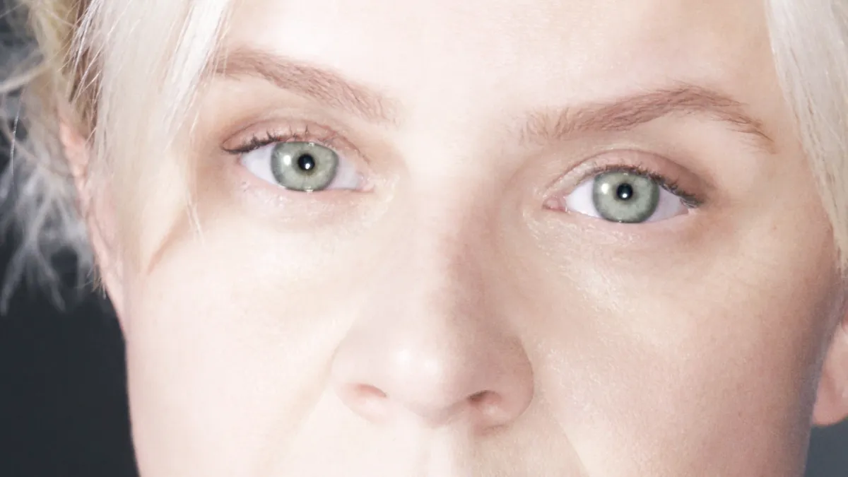 Robyn in City of New York