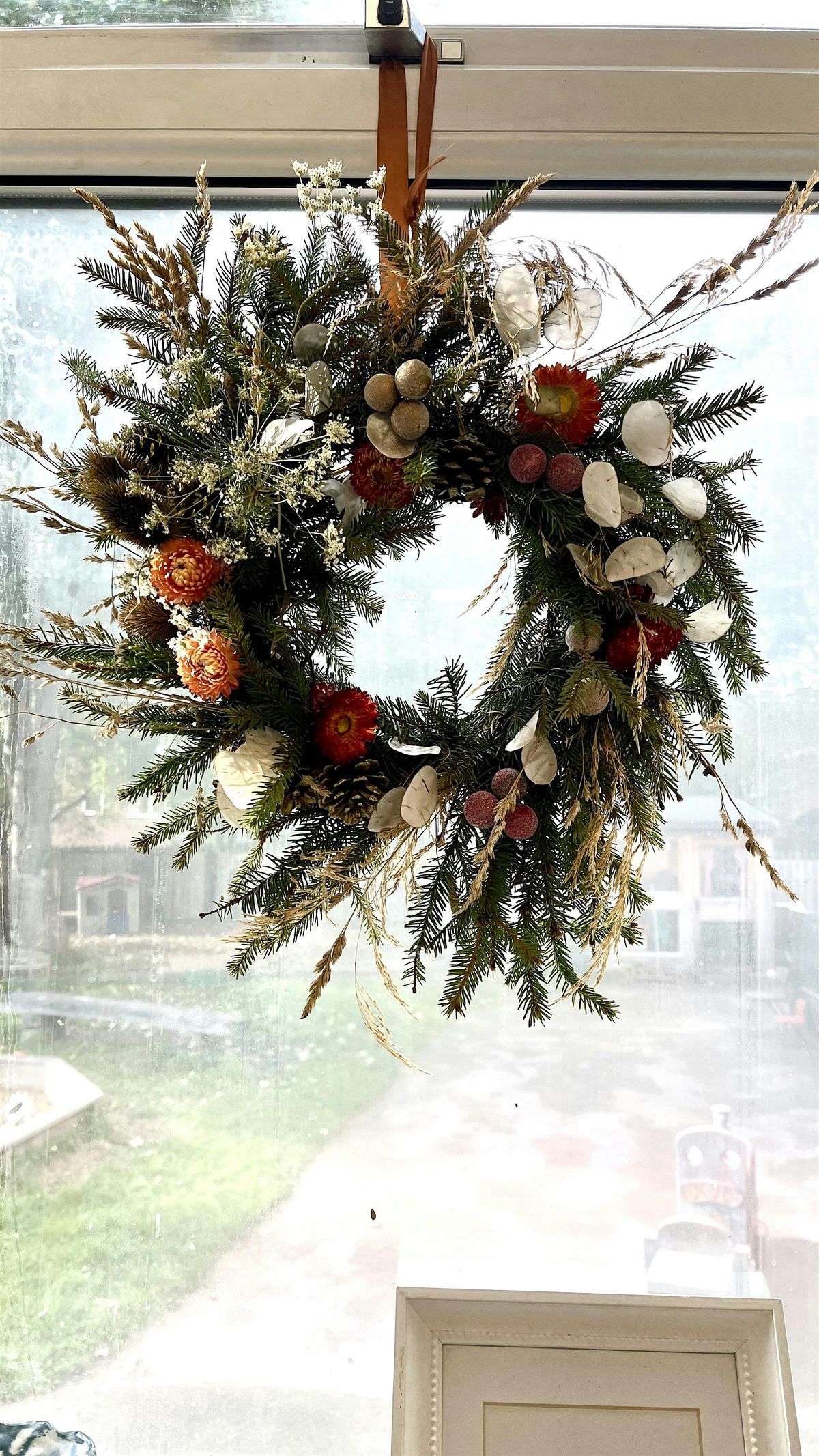 Dried flower Christmas wreath workshop