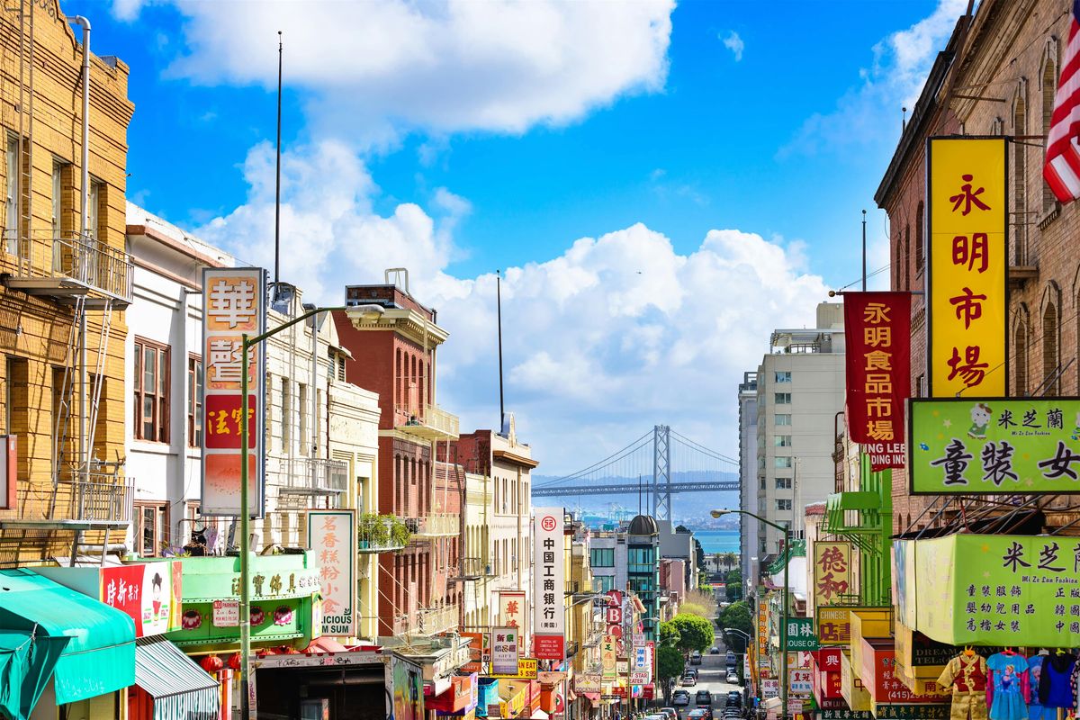 San Francisco, Chinatown Highlights Outdoor Escape Game: Warrior Cat