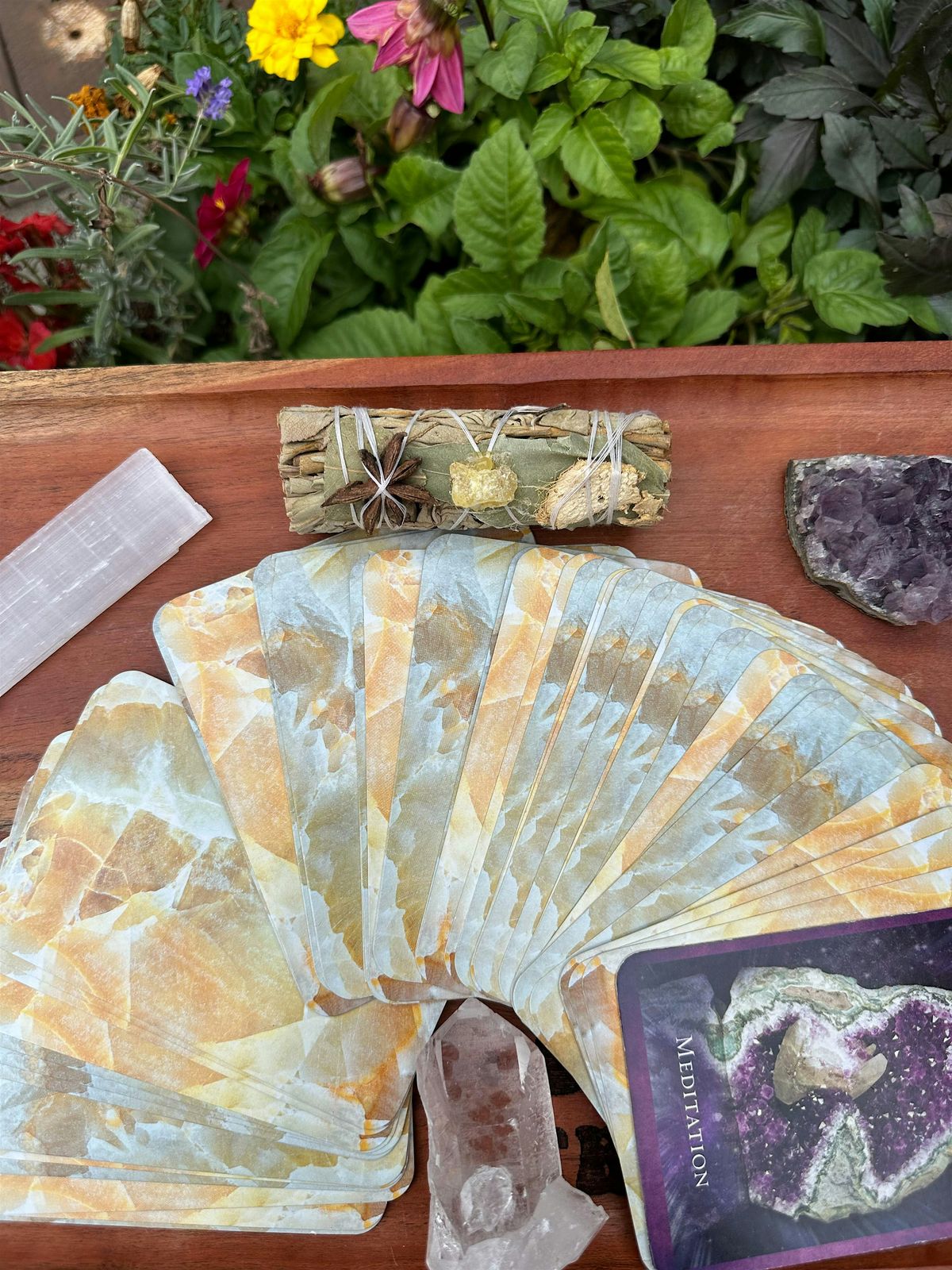 Crystal Oracle Reading.  Metaphysical Fair