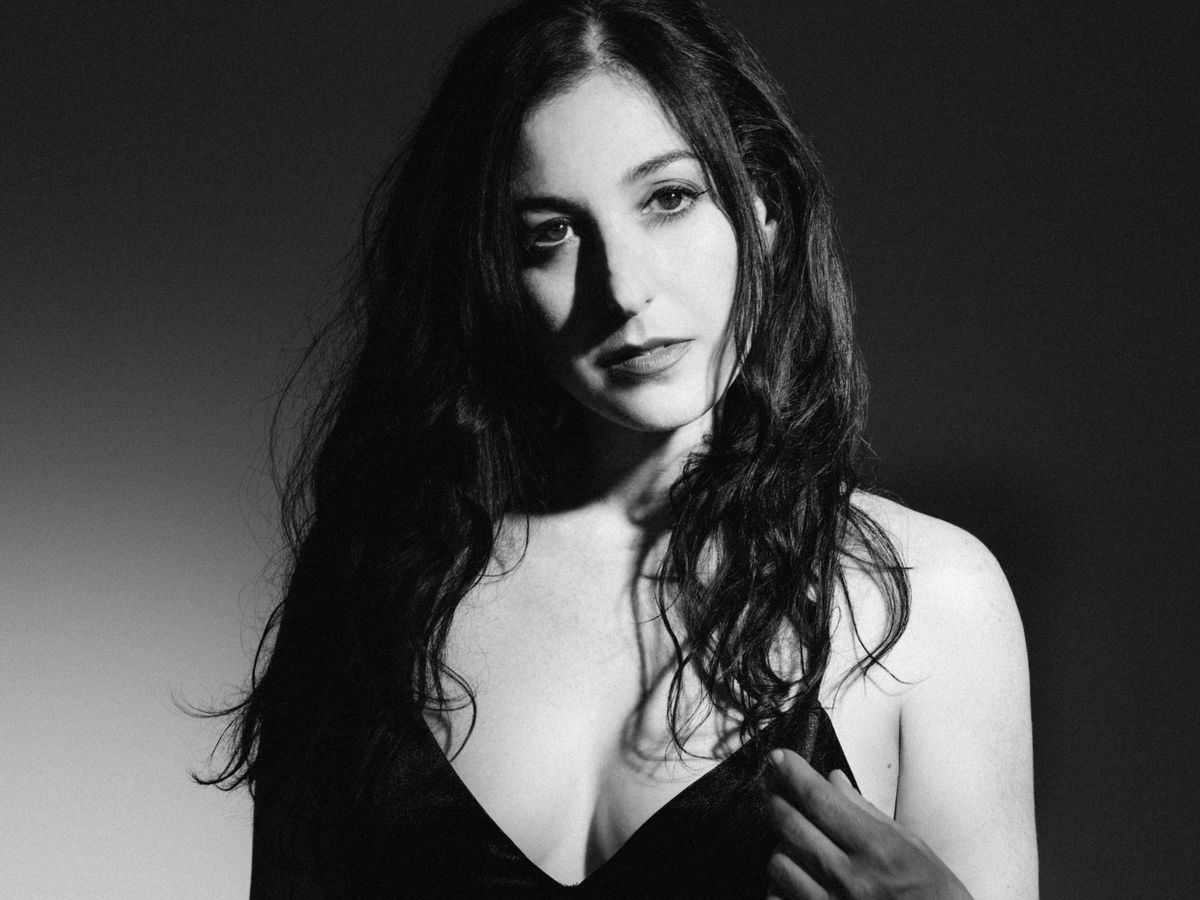 Marissa Nadler w\/ Scout Gillett