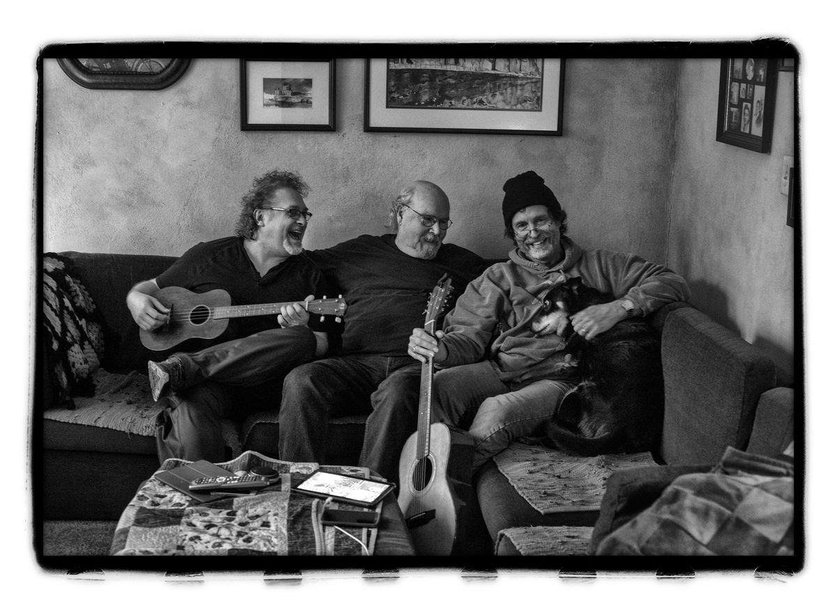 Tom Paxton & The DonJuans (Don Henry and Jon Vezner)