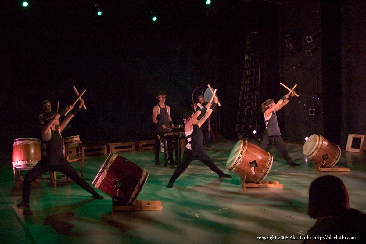 Taiko Basics - Beginner Taiko Drumming Classes