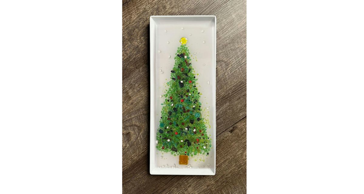 Christmas Crushed Glass & Resin Charcuterie Board Paint & Sip