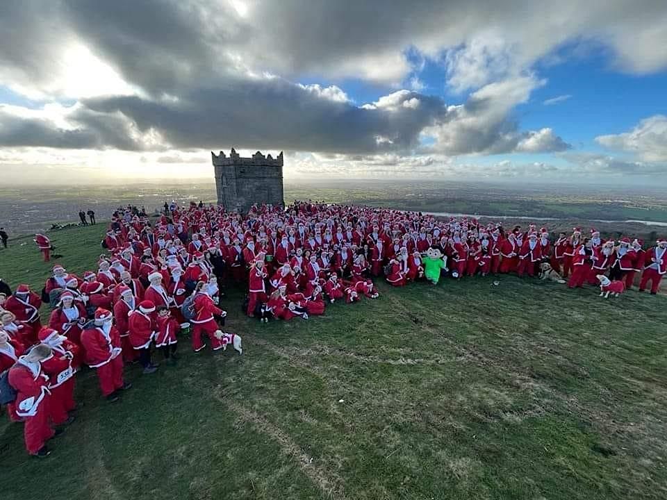 Santas Jingle All The Way VI 2022 -  For Derian House - Chorley