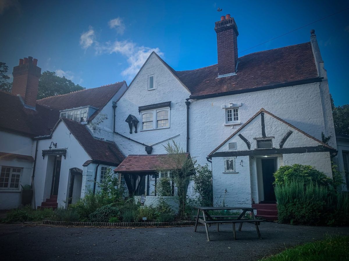 Wymering Manor Ghost Hunt 