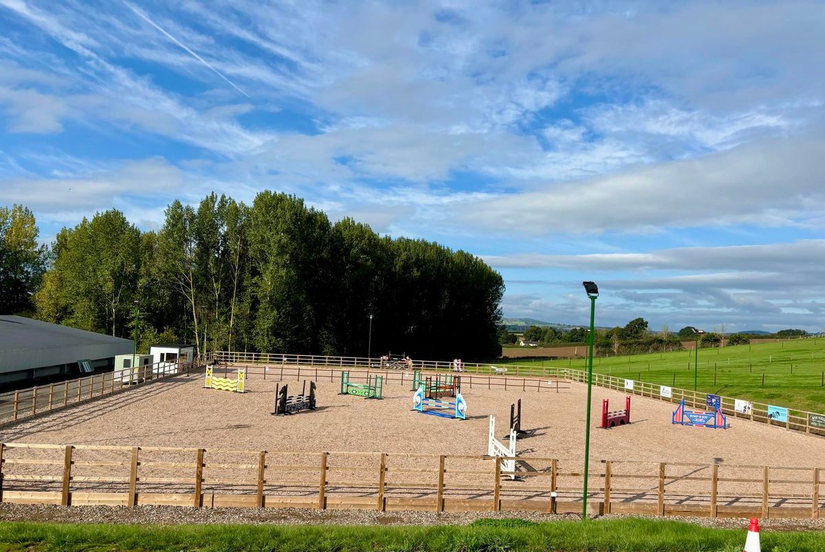 January Clear Round Showjumping